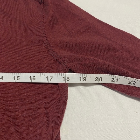 Buffalo David Bitton Men's Crewneck Sweater Burgundy Size Medium‎ Elbow Patches - Picture 9 of 11